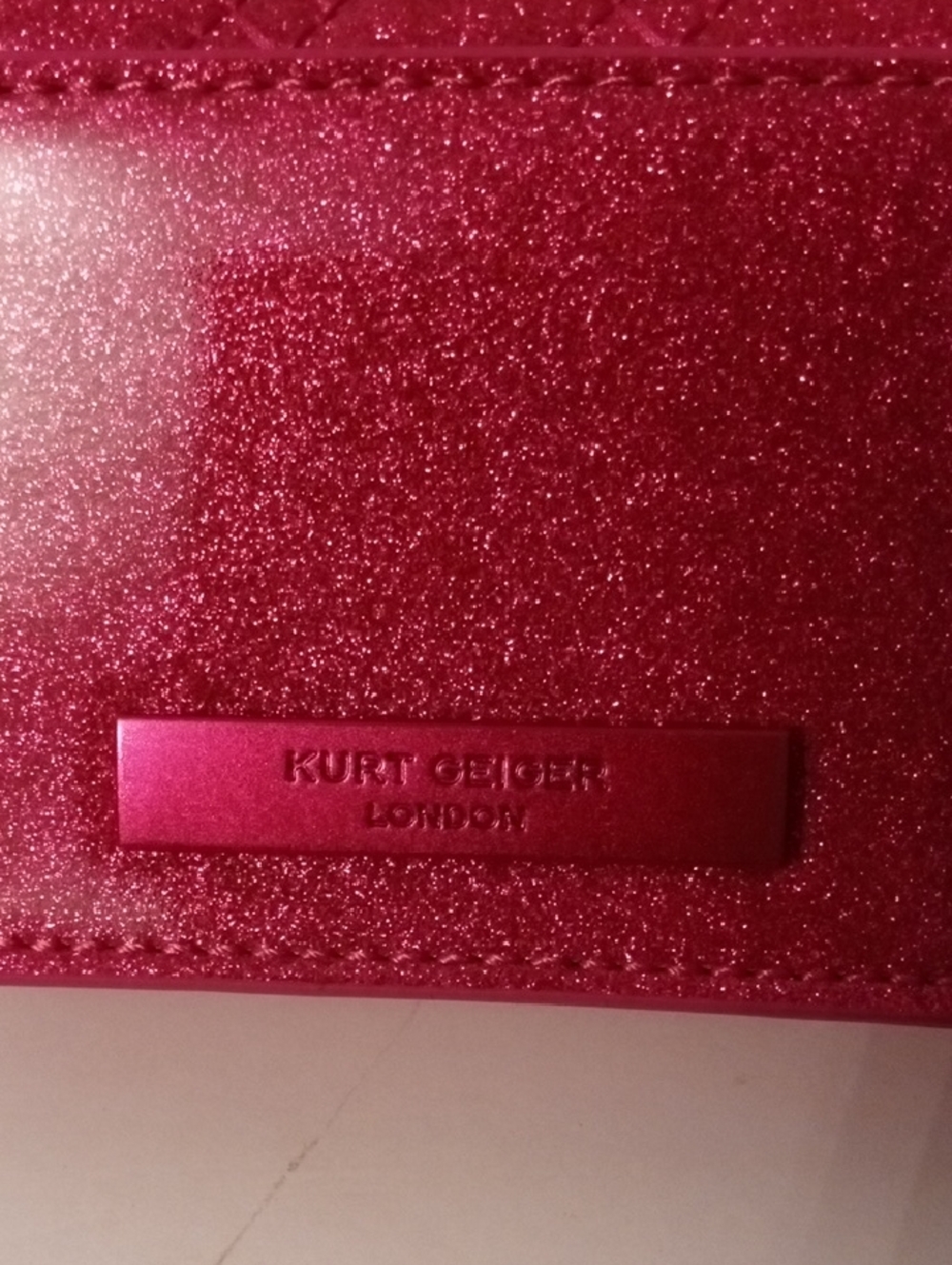 Kurt Geiger Hot Pink Glitter Crossbody with Red Chain - Picture 4 of 7